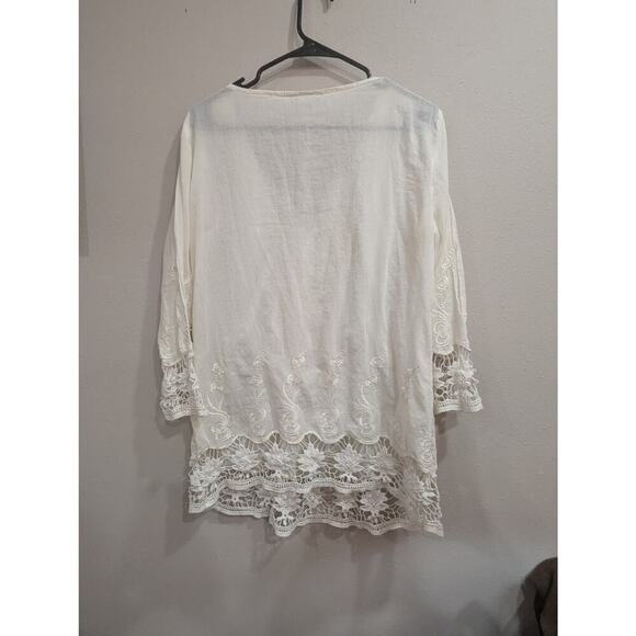 Ivory gauzy cotton peasant style blouse w/lace detailing by Lucky & Coco, XL - Picture 5 of 7